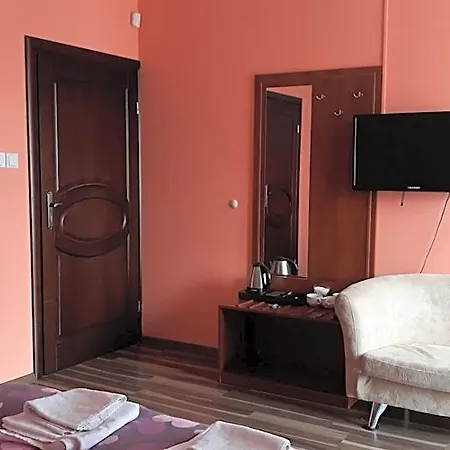 Inez Aparthotel